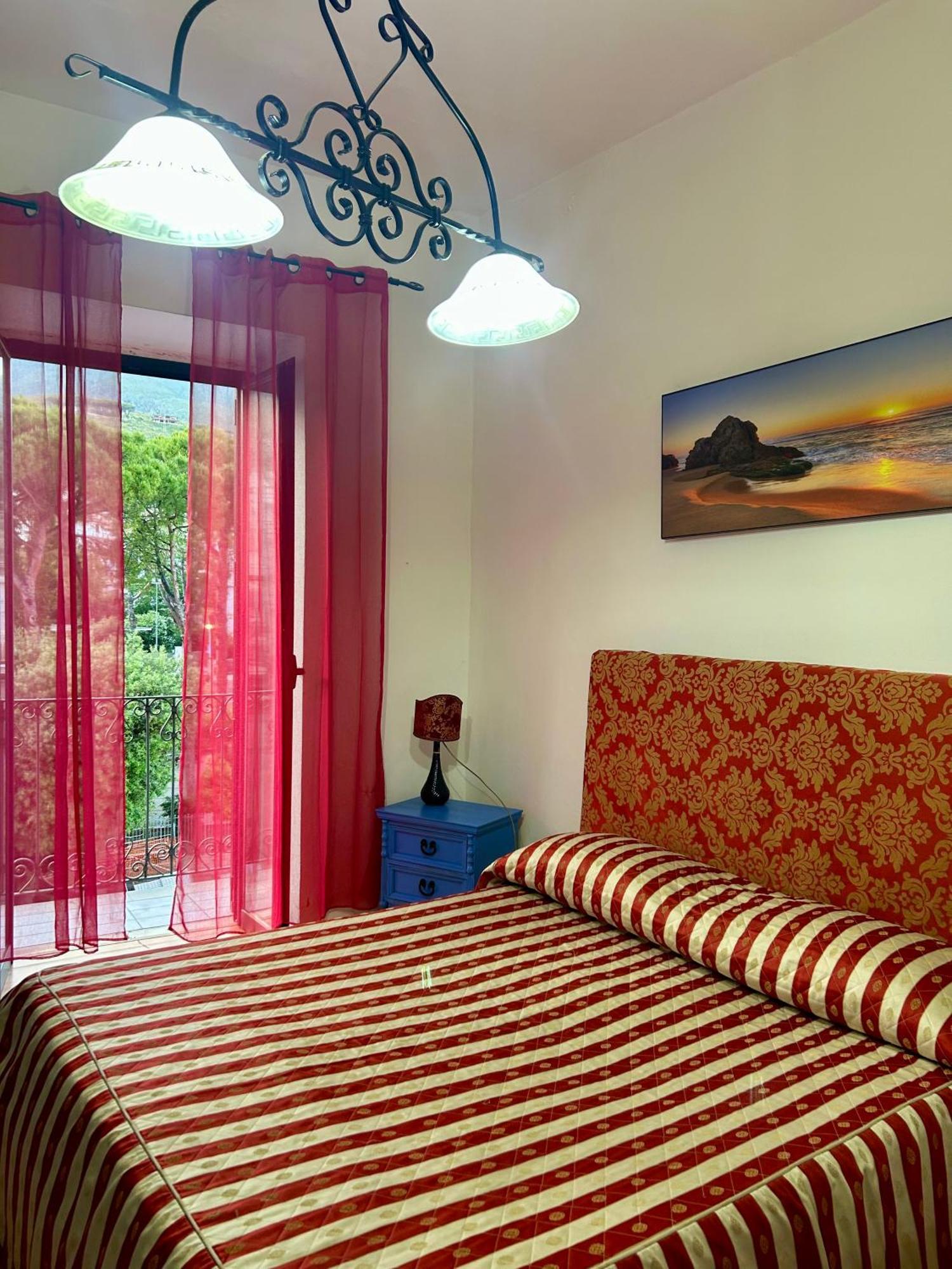 Holiday House Ginevra Formia Exterior photo